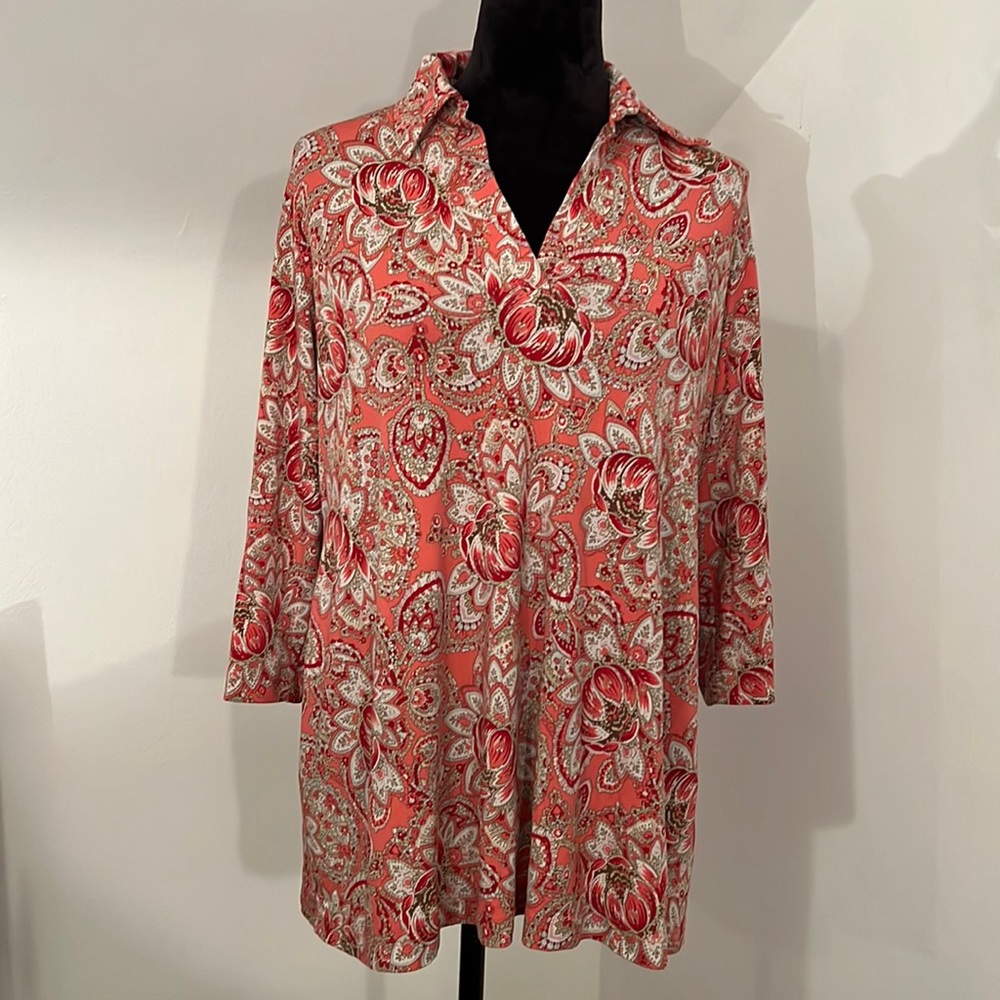 Olian V-Neck 3/4 Sleeve Top Orange And Red Lotus Flower, and paisley design. Siz